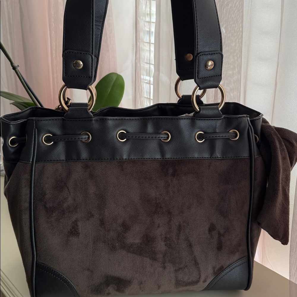 SOLD Juicy Couture The Key to Juicy Tote Brown - Picture 4 of 7